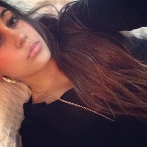 Meet your Posher, Alexia